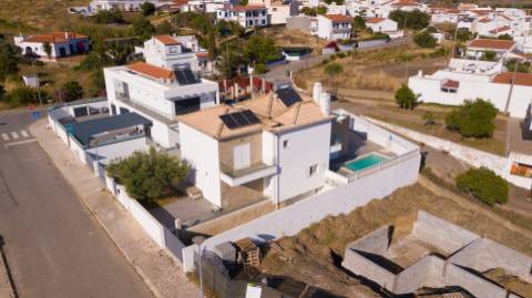 Excecional Moradia de Luxo com 4 Suítes e Piscina em Monte Francisco, Castro Marim, Algarve