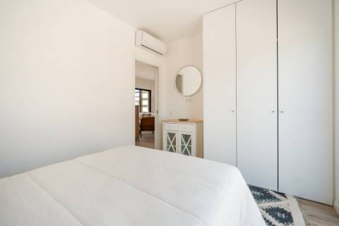 Moradia em banda de 2 quartos com piscina