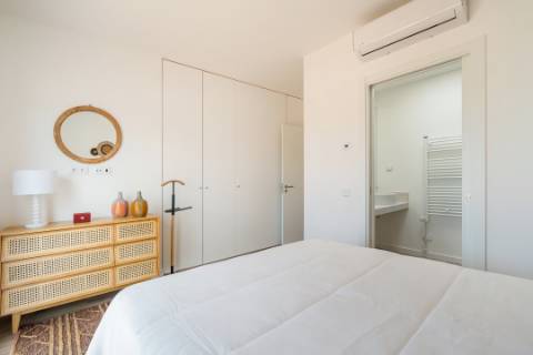 Moradia em banda de 2 quartos com piscina