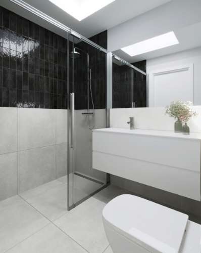 Moradia em banda de 2 quartos com piscina