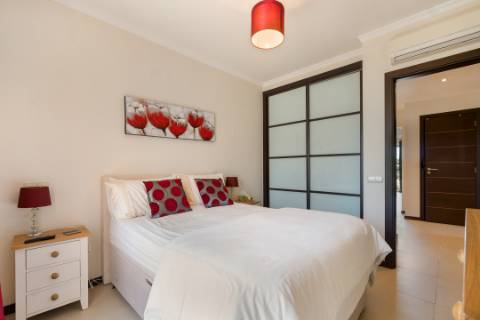 T1+1 com Vista Deslumbrante para o Golfe - Vale da Pinta