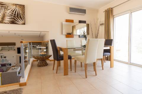 Moradia de Três Quartos no Exclusivo Vale da Pinta Golf Resort