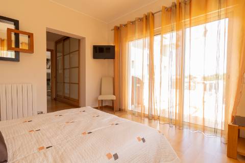 Moradia de Três Quartos no Exclusivo Vale da Pinta Golf Resort