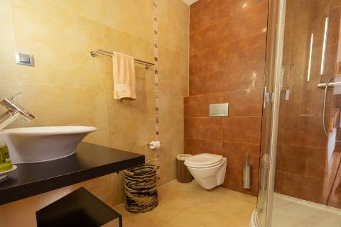 Moradia de Três Quartos no Exclusivo Vale da Pinta Golf Resort