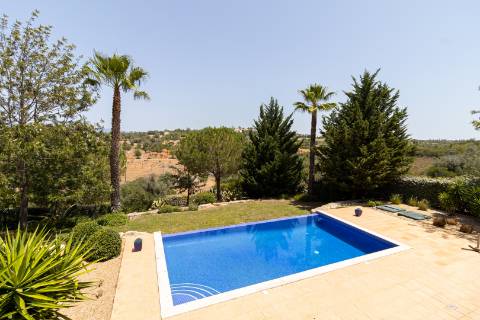 Moradia de Três Quartos no Exclusivo Vale da Pinta Golf Resort