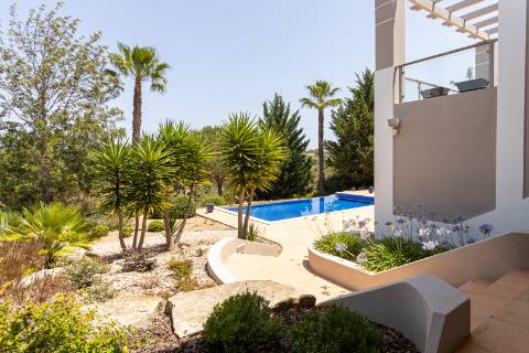 Moradia de Três Quartos no Exclusivo Vale da Pinta Golf Resort