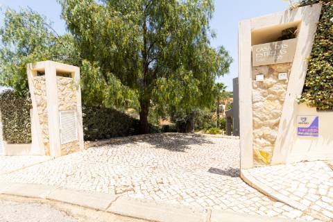 Moradia de Três Quartos no Exclusivo Vale da Pinta Golf Resort