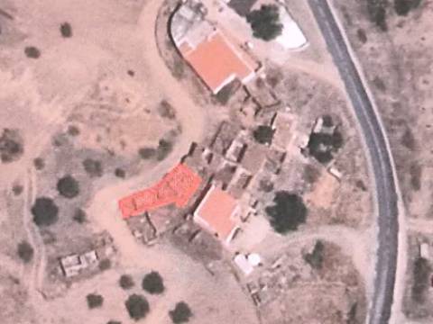 MORADIA DE ALDEIA EM RUINA - COM LOGADOURO - MONTE DOS MATOS - CASTRO MARIM - ALGARVE