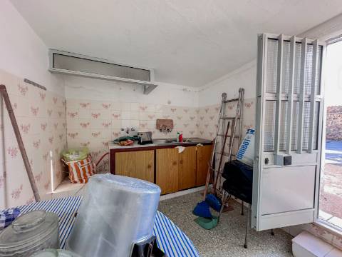 Casa Térrea para Recuperar com Projeto Aprovado - Azinhal, Castro Marim