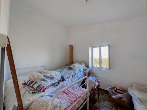 Casa Térrea para Recuperar com Projeto Aprovado - Azinhal, Castro Marim