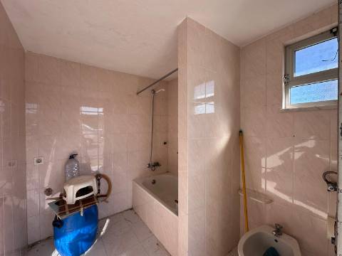 Casa Térrea para Recuperar com Projeto Aprovado - Azinhal, Castro Marim