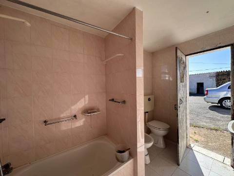 Casa Térrea para Recuperar com Projeto Aprovado - Azinhal, Castro Marim