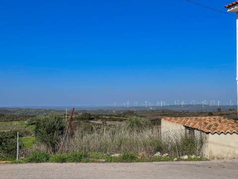 Casa Térrea para Recuperar com Projeto Aprovado - Azinhal, Castro Marim