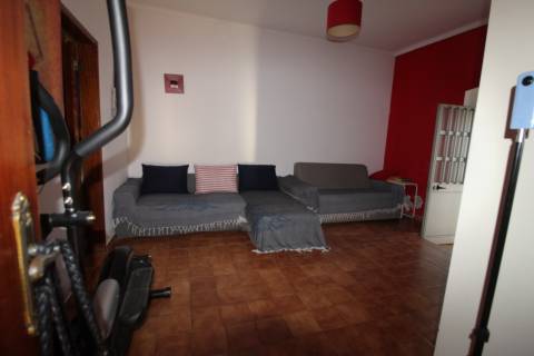 Moradia com garagem e espaço exterior no Monte Francisco