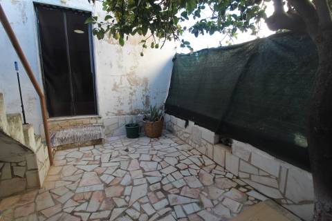 Moradia com garagem e espaço exterior no Monte Francisco