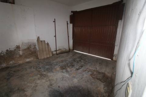 Moradia com garagem e espaço exterior no Monte Francisco