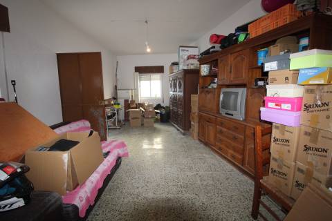 Moradia com garagem e espaço exterior no Monte Francisco