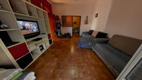 Moradia com garagem e espaço exterior no Monte Francisco