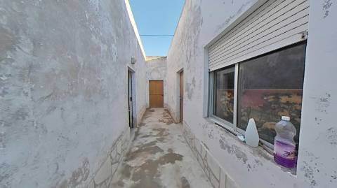 Moradia com garagem e espaço exterior no Monte Francisco