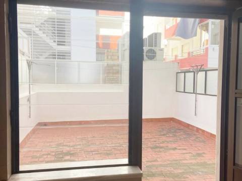 Apartamento T1 para arrendamento de Outubro a Maio