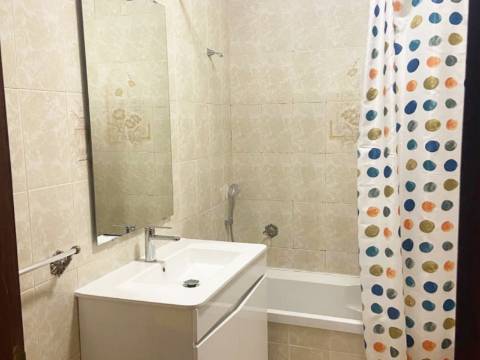 Apartamento T1 para arrendamento de Outubro a Maio