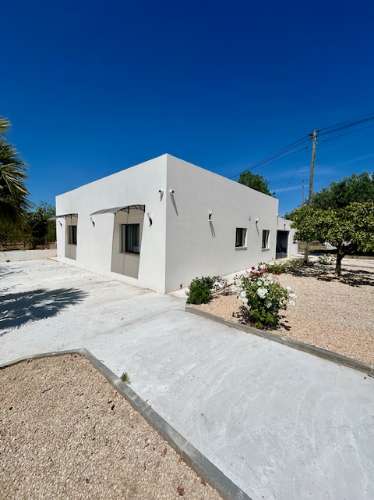 Moradia V2 para arrendamentos de Inverno situada no campo