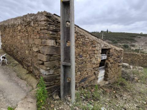 RUINA COM 78.2 M2 - VISTA MAR - EM VALE DE EBROS - CONCEIÇÃO DE TAVIRA - ALGARVE