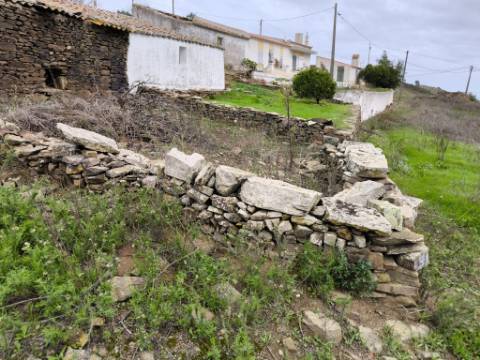 RUINA COM 78.2 M2 - VISTA MAR - EM VALE DE EBROS - CONCEIÇÃO DE TAVIRA - ALGARVE