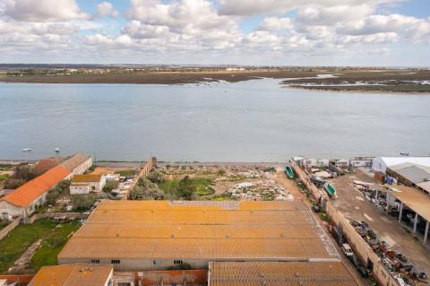 Terreno Urbano na Primeira Linha de Vila Real de Santo António