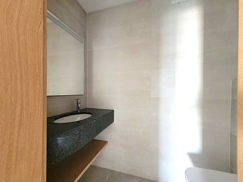 Apartamento T2 no centro de Armação de Pera a um passo da praia!