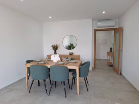 Apartamento T2 no centro de Armação de Pera a um passo da praia!