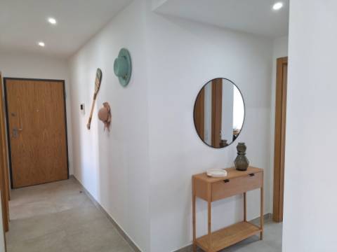 Apartamento T2 no centro de Armação de Pêra