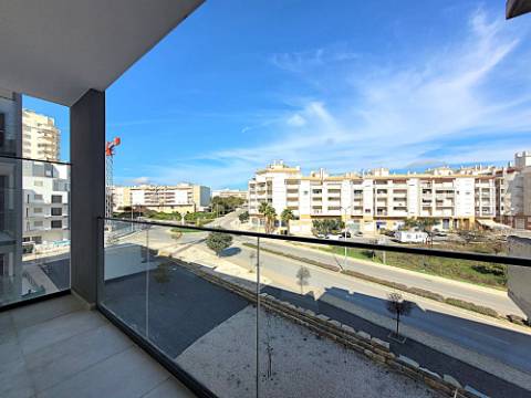 Apartamento T2 no centro de Armação de Pêra