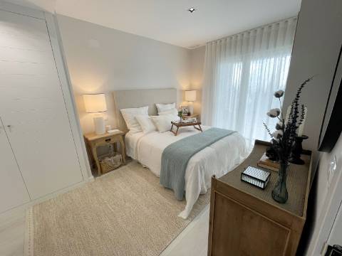 Apartamento T2 com Varanda Espaçosa