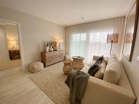 Apartamento T2 com Varanda Espaçosa