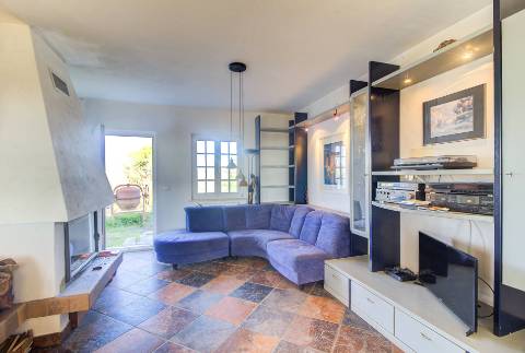 Moradia isolada T3 com espetacular vista de campo e vista mar