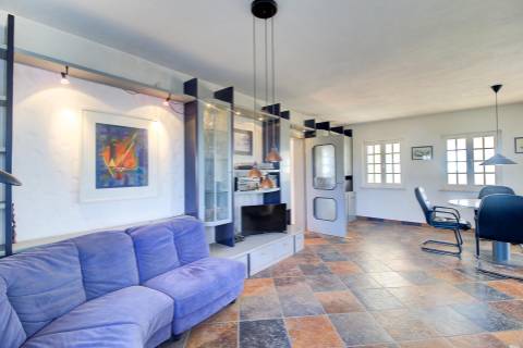 Moradia isolada T3 com espetacular vista de campo e vista mar