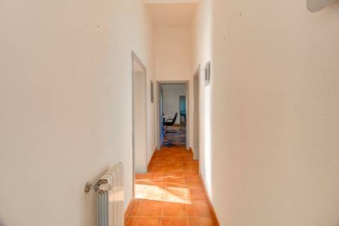 Moradia isolada T3 com espetacular vista de campo e vista mar