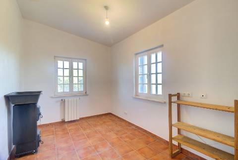 Moradia isolada T3 com espetacular vista de campo e vista mar