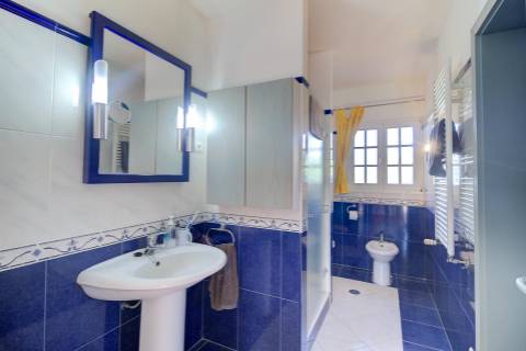 Moradia isolada T3 com espetacular vista de campo e vista mar