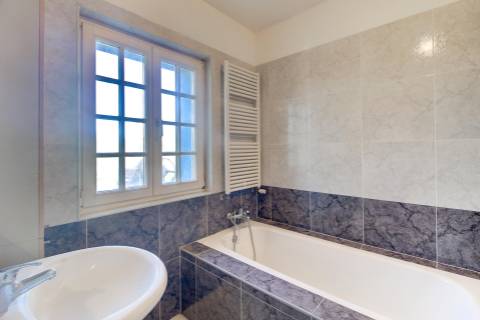 Moradia isolada T3 com espetacular vista de campo e vista mar