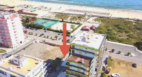 Apartamento T2 com Equipamentos Modernos | 1ª Linha de Praia - Monte Gordo