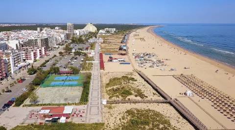 Apartamento T2 com Equipamentos Modernos | 1ª Linha de Praia - Monte Gordo