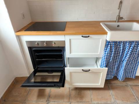 MORADIA RENOVADA - PRONTA A HABITAR - COM PÁTIO - EM CERCADO - BALURCOS - ALCOUTIM - ALGARVE