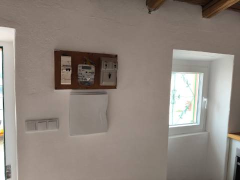 MORADIA RENOVADA - PRONTA A HABITAR - COM PÁTIO - EM CERCADO - BALURCOS - ALCOUTIM - ALGARVE