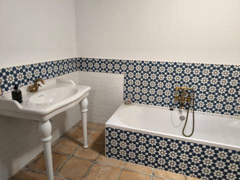 MORADIA RENOVADA - PRONTA A HABITAR - COM PÁTIO - EM CERCADO - BALURCOS - ALCOUTIM - ALGARVE