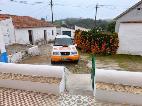 MORADIA RENOVADA - PRONTA A HABITAR - COM PÁTIO - EM CERCADO - BALURCOS - ALCOUTIM - ALGARVE