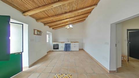 MORADIA RENOVADA - PRONTA A HABITAR - COM PÁTIO - EM CERCADO - BALURCOS - ALCOUTIM - ALGARVE