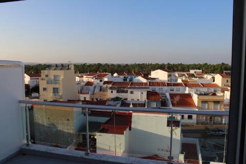 APARTAMENTO DUPLEX T0 COM DUAS VARANDAS - PRÓXIMO À PRAIA DE MONTE GORDO - VRSA - ALGARVE