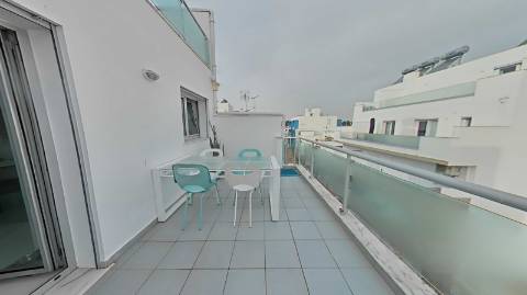 APARTAMENTO DUPLEX T0 COM DUAS VARANDAS - PRÓXIMO À PRAIA DE MONTE GORDO - VRSA - ALGARVE